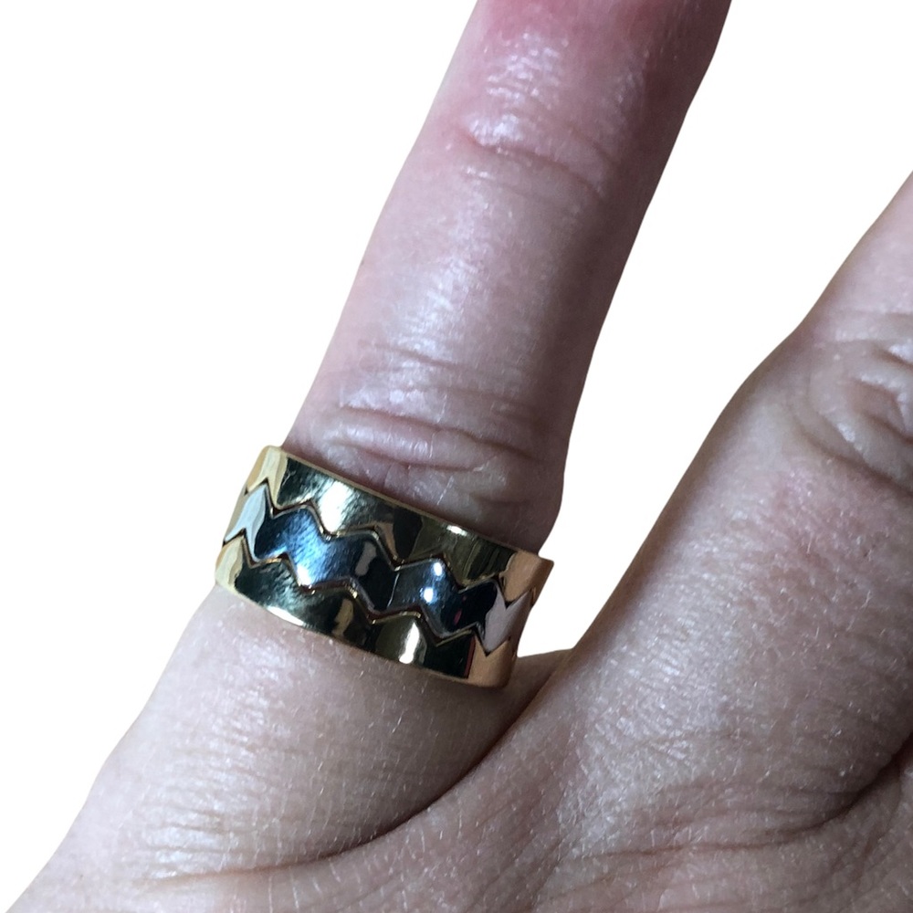 Shiraleah Anthropologie Ring 7 JOLIE STACKABLE Gold Silver Tone 3 Piece Chevron